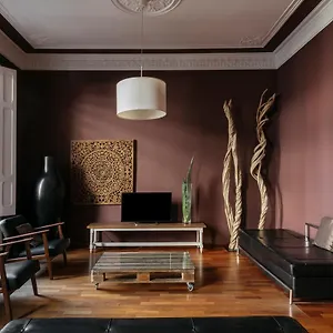 https://barcelona-apartment-val-barcelona.topbarcelonahotels.com